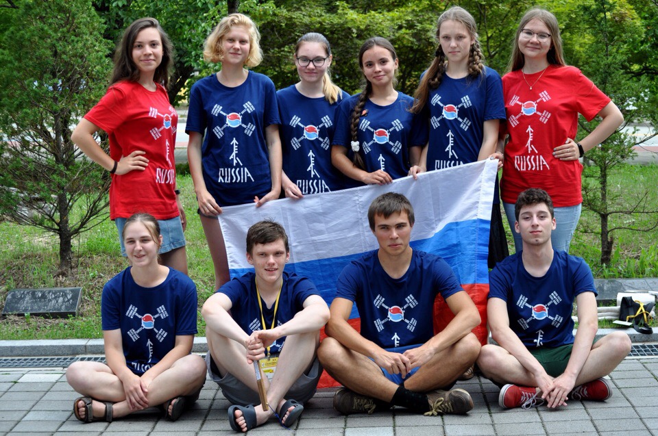 Российские школьники привезли с 17 международной лингвистической олимпиады 15 медалей